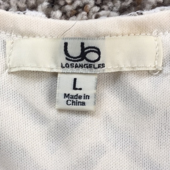 Ya brand cream chevron lace peplum top size L - Picture 4 of 4